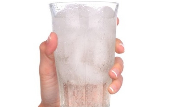运动后为什么不能喝冰水？运动后喝冰水的危害？(1)