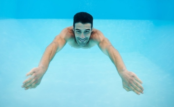前列腺增生可以游泳吗？前列腺增生游泳的好处有哪些？(1)