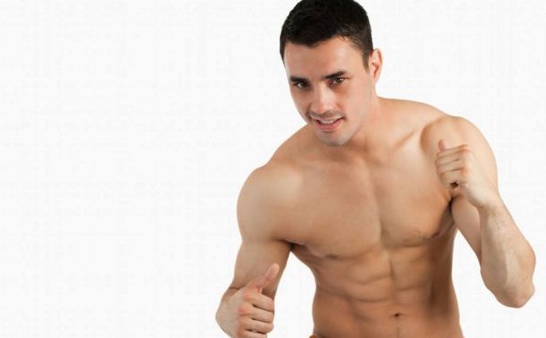 男人怎么锻炼胸肌？男人锻炼胸肌吃什么？(1)