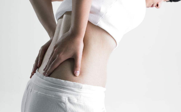 上班族该怎么预防腰痛？女性腰痛吃哪些食物好？(1)