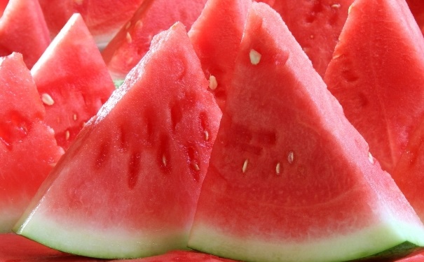 夏季吃什么可以养颜美容？夏季有利皮肤的水果有哪些？(1)