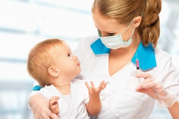 谢娜带宝宝打疫苗，宝宝打疫苗要注意什么？(3)