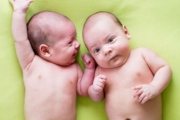 二胎宝妈意外怀上双胞胎，可是家里存款却为0(2)