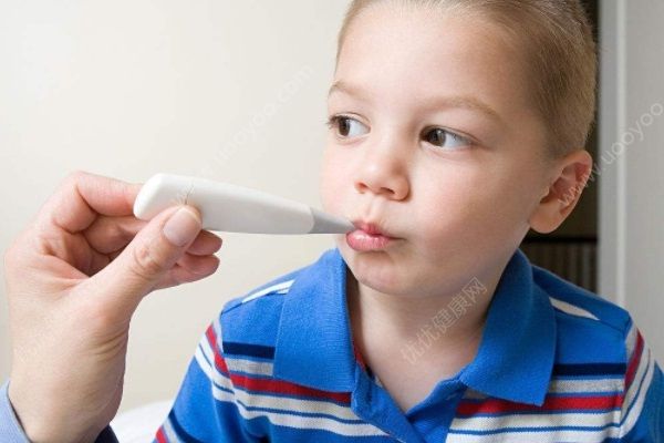 家长们注意，幼儿高烧不退可能感染了“接吻病毒”(2)