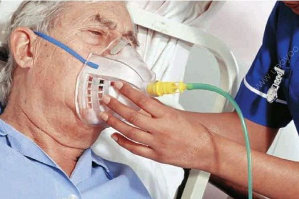 89岁老人住院6天吸氧278小时？医院：失误，记错了(4)