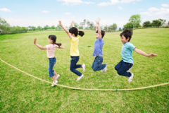 儿童练习跳绳要注意什么？儿童练习跳绳的动作要领是什么？[图]