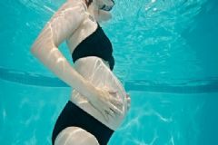 孕妇能够游泳吗？孕妇游泳有什么好处？[图]