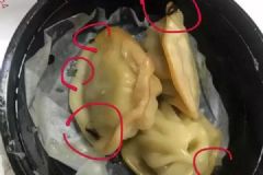 小笼包里吃出5只蟑螂，嘉和一品回应：不存在异物混入风险[多图]