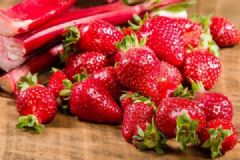 怎么分辨草莓是不是催熟的？催熟的草莓有哪些特征？[多图]